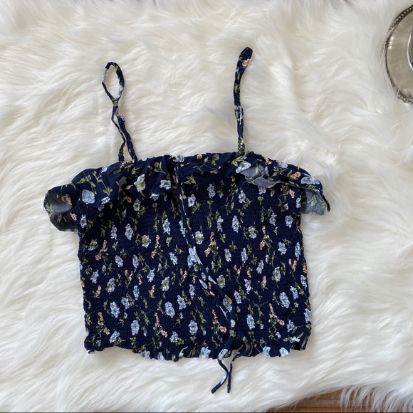 Floral Pattern Scrunch Fitted Crop Top - Picture 2 of 7